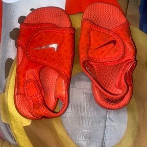 Red Nike Sandals 5C